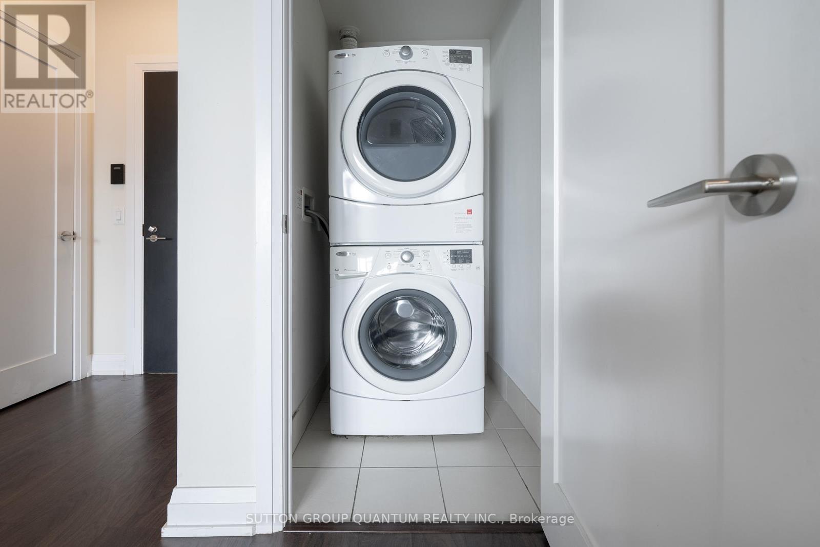 2418 - 5 Sheppard Avenue E, Toronto (Willowdale East), Ontario  M2N 0G4 - Photo 15 - C12906276