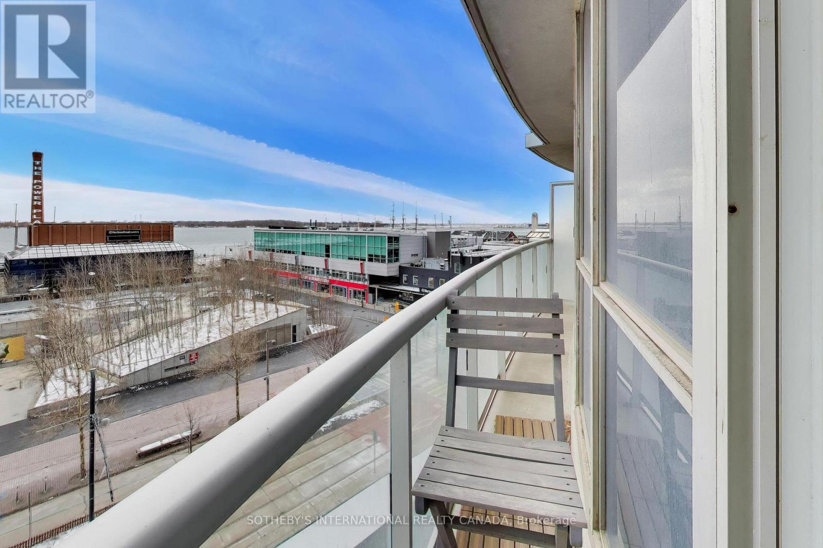 505 - 218 Queens Quay W, Toronto (Waterfront Communities), Ontario  M5J 2Y6 - Photo 10 - C12906298