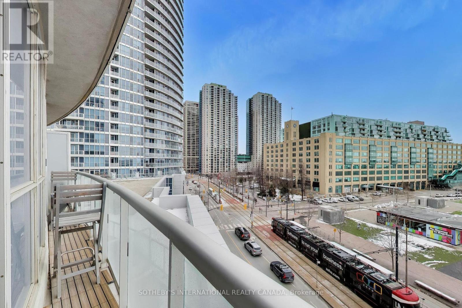 505 - 218 Queens Quay W, Toronto (Waterfront Communities), Ontario  M5J 2Y6 - Photo 11 - C12906298
