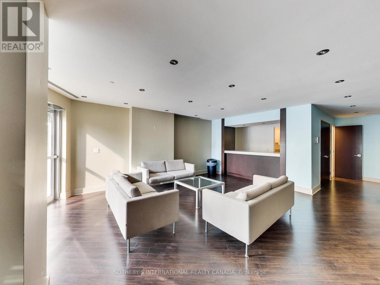 505 - 218 Queens Quay W, Toronto (Waterfront Communities), Ontario  M5J 2Y6 - Photo 18 - C12906298