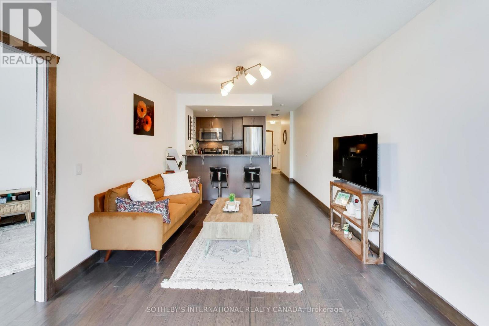 505 - 218 Queens Quay W, Toronto (Waterfront Communities), Ontario  M5J 2Y6 - Photo 5 - C12906298