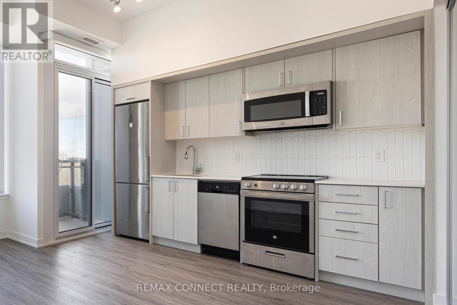 708 - 1 Cardiff Road, Toronto, Ontario  M4P 0G2 - Photo 10 - C12906308