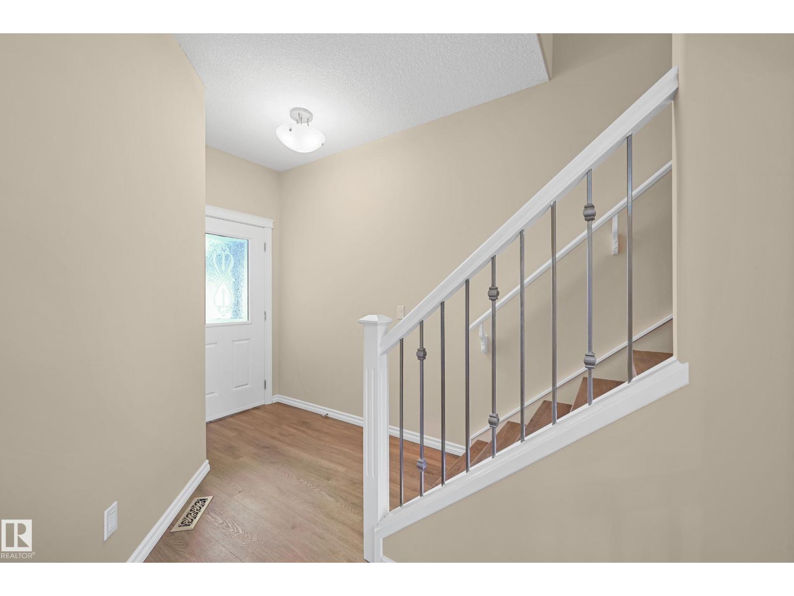 11544 11 Av Sw, Edmonton, Alberta  T6W 1W8 - Photo 3 - E4478554