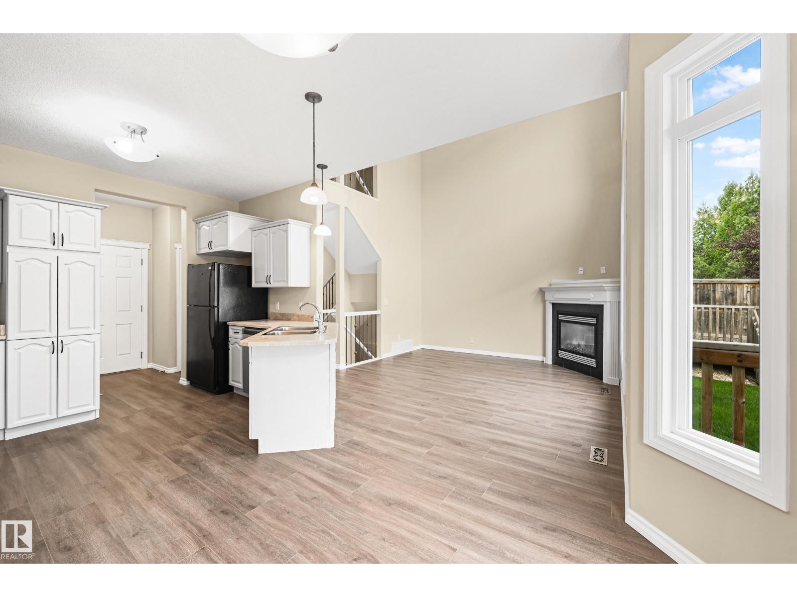 11544 11 Av Sw, Edmonton, Alberta  T6W 1W8 - Photo 9 - E4478554