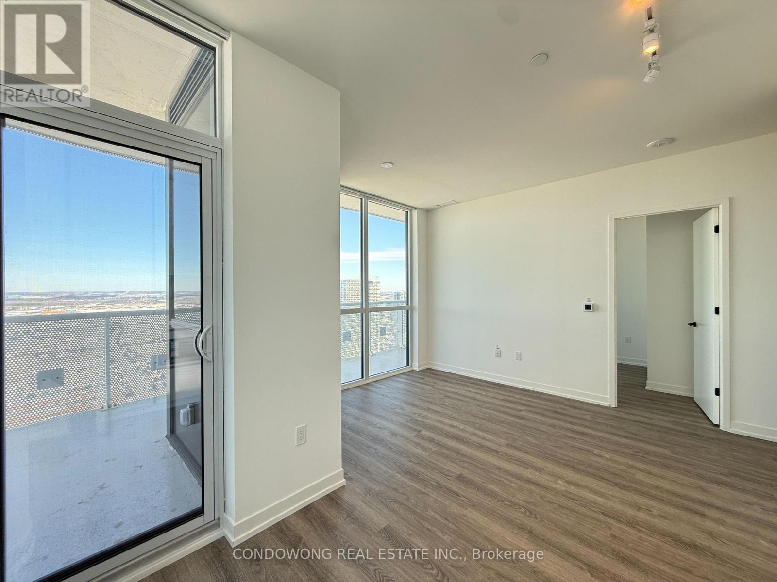 6002 - 8 Interchange Way, Vaughan, Ontario  L4K 0R2 - Photo 6 - N12906230