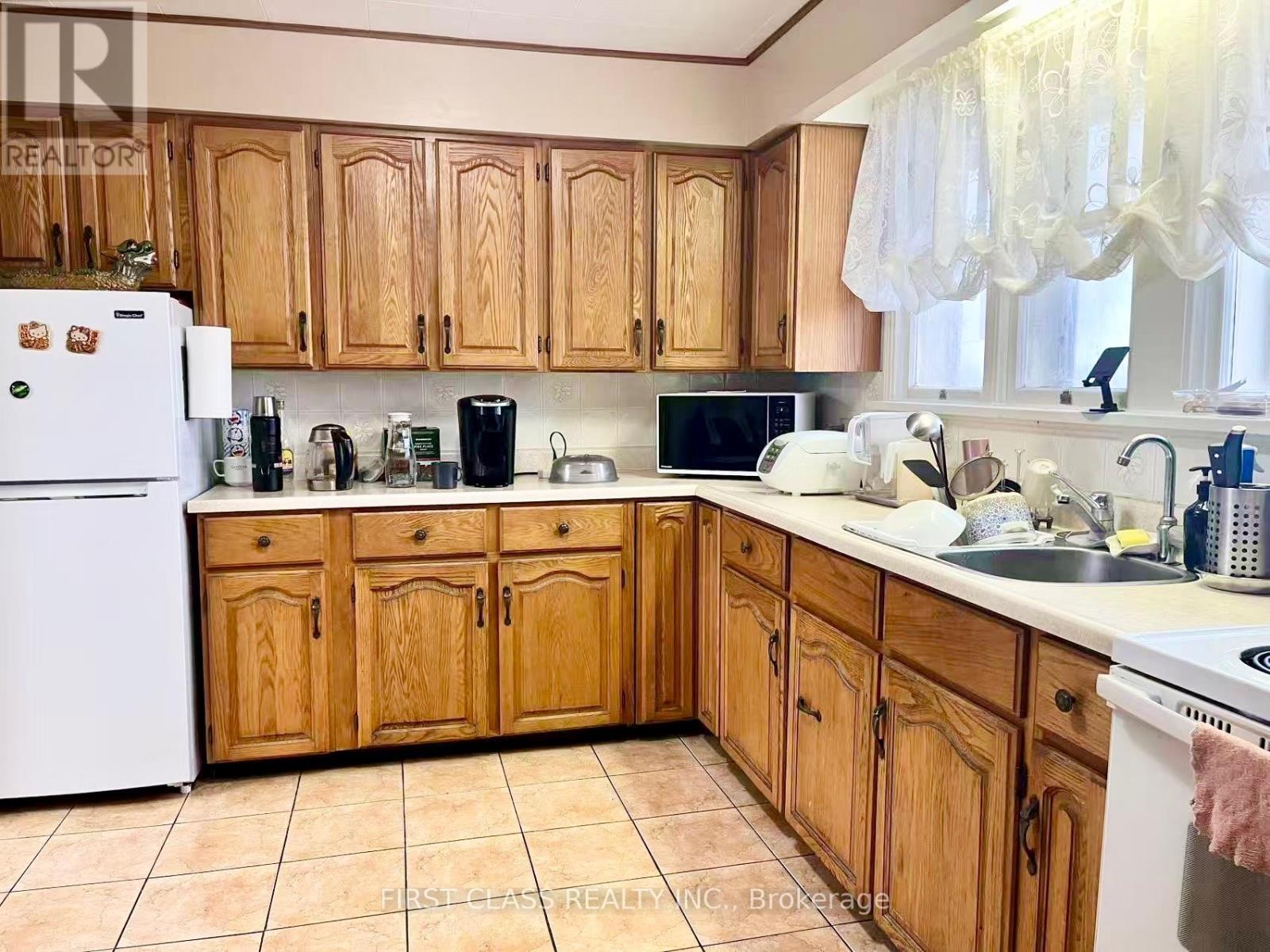 230 WOODCHOPPERS LANE, King, Ontario