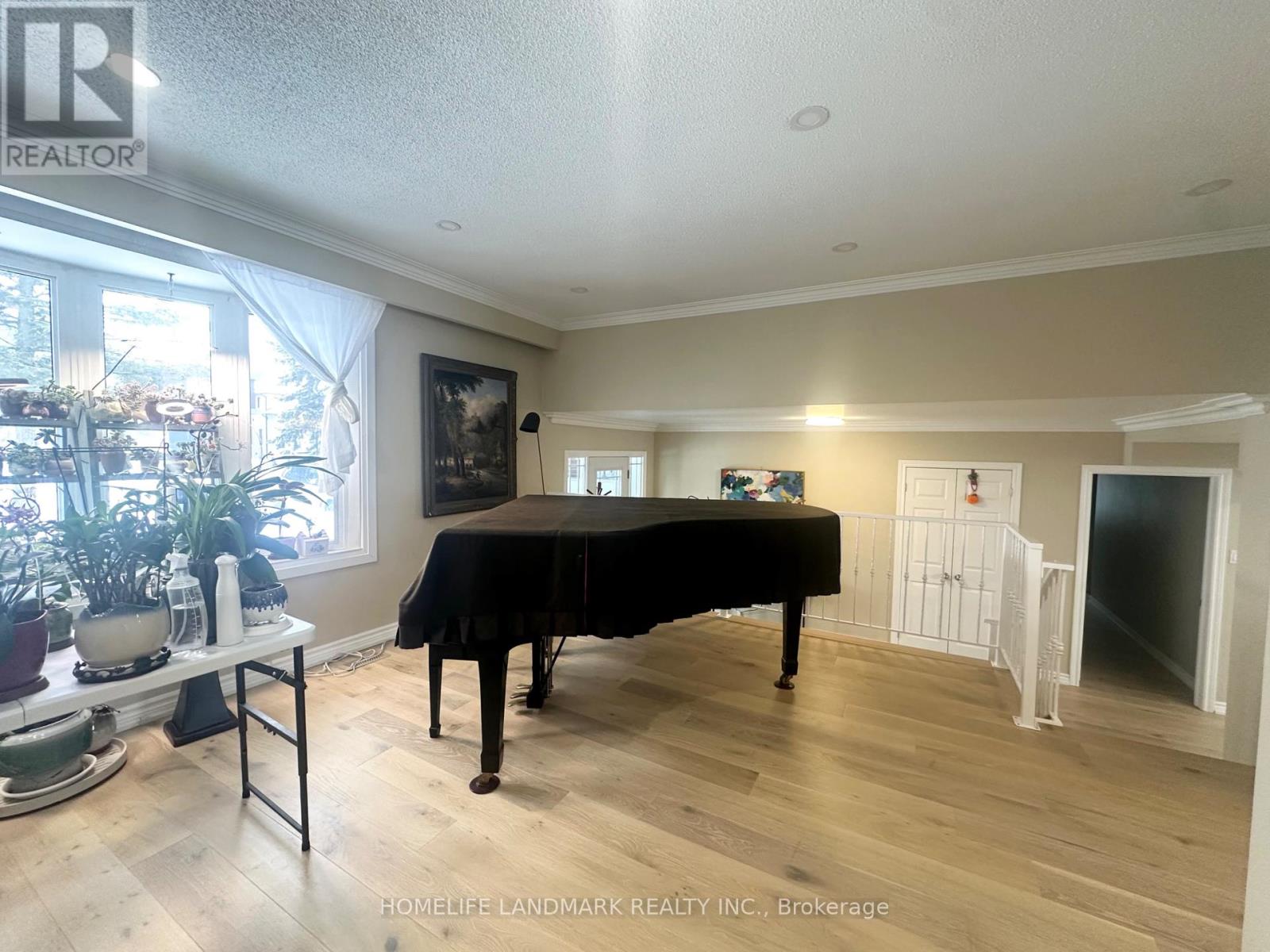 70 Maple Grove Avenue, Richmond Hill, Ontario  L4E 2X2 - Photo 13 - N12906260