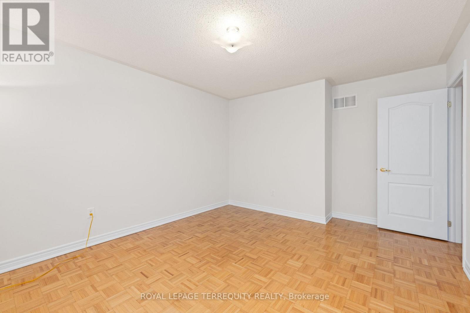 70 Degas Drive, Vaughan, Ontario  L4J 9J3 - Photo 30 - N12906266