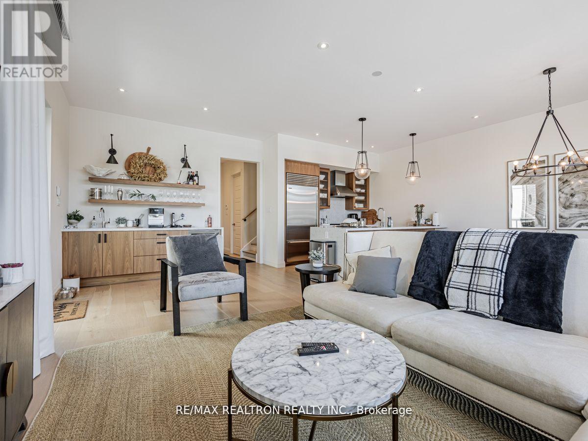 3657 Ferretti Court, Innisfil, Ontario  L9S 0N6 - Photo 9 - N12906280