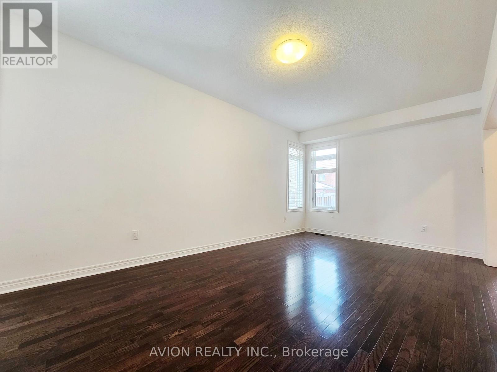 72 Eakin Mill Road, Markham, Ontario  L6E 1N9 - Photo 4 - N12906284