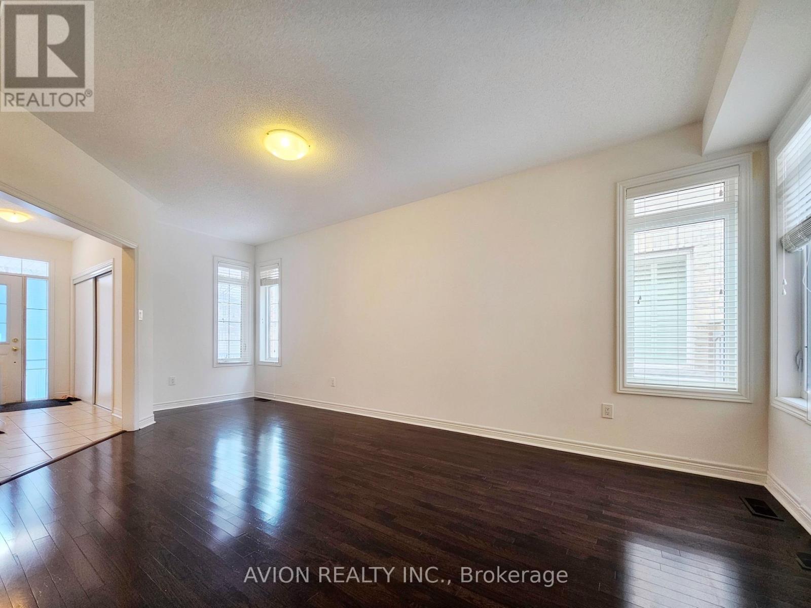 72 Eakin Mill Road, Markham, Ontario  L6E 1N9 - Photo 5 - N12906284