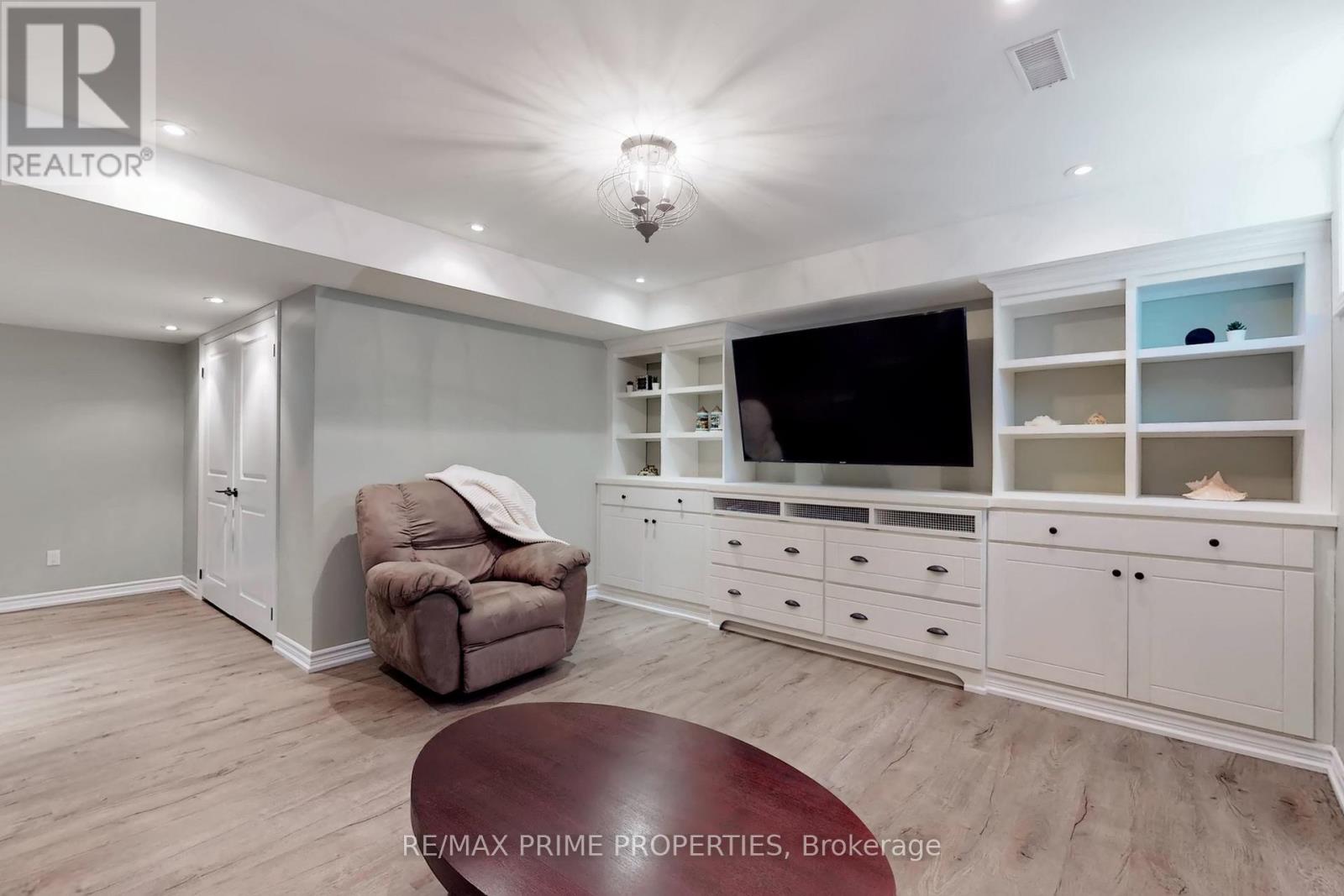 947 Booth Avenue, Innisfil, Ontario  L9S 0A5 - Photo 39 - N12906288