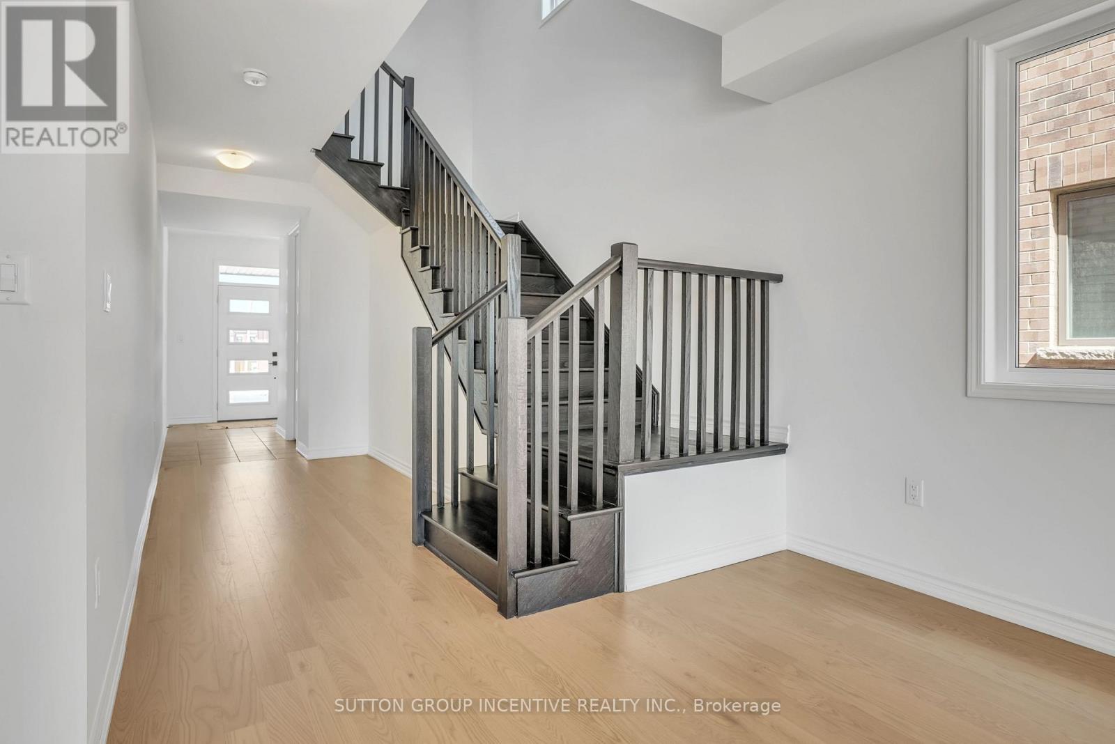 Upper - 59 Suzuki Street, Barrie, Ontario  L9J 0Y7 - Photo 16 - S12906246