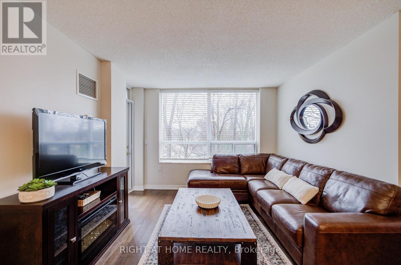 2406 - 100 Burloak Drive, Burlington, Ontario  L7L 6P6 - Photo 24 - W12906252