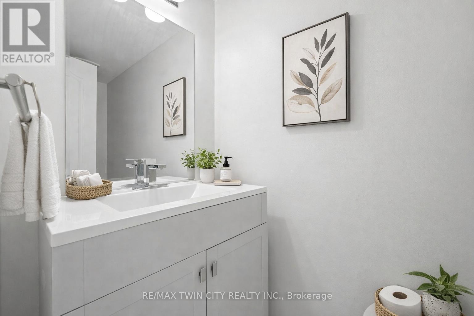 25 Seaborn Road, Brampton, Ontario  L6V 2B8 - Photo 13 - W12906304