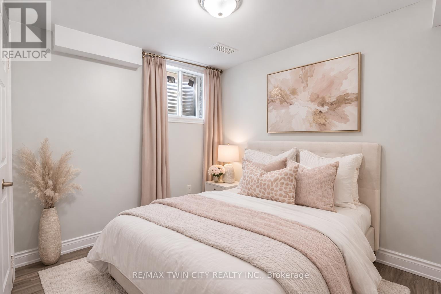 25 Seaborn Road, Brampton, Ontario  L6V 2B8 - Photo 17 - W12906304