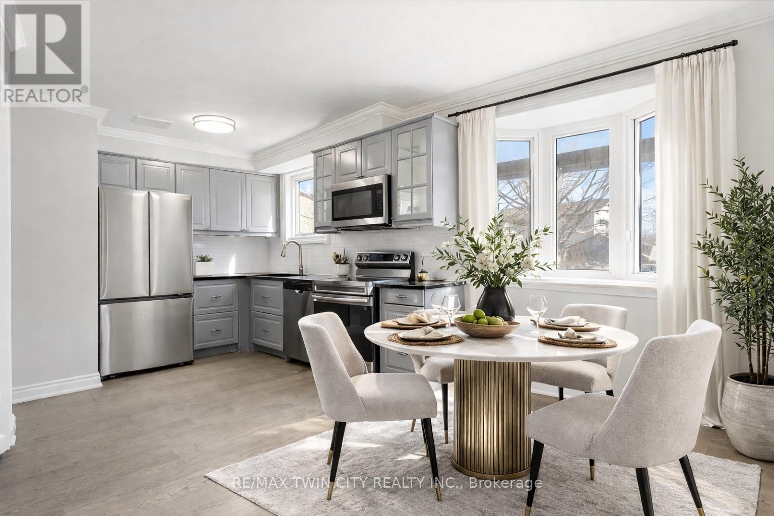 25 Seaborn Road, Brampton, Ontario  L6V 2B8 - Photo 7 - W12906304