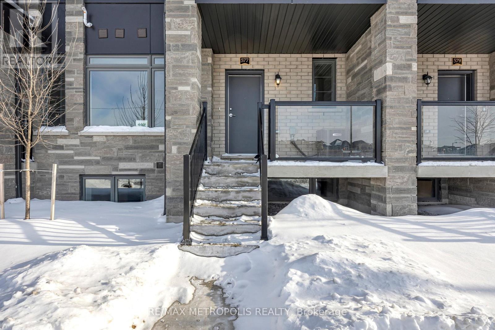 577 Tim Manley Avenue, Caledon, Ontario  L7C 4P3 - Photo 4 - W12906328