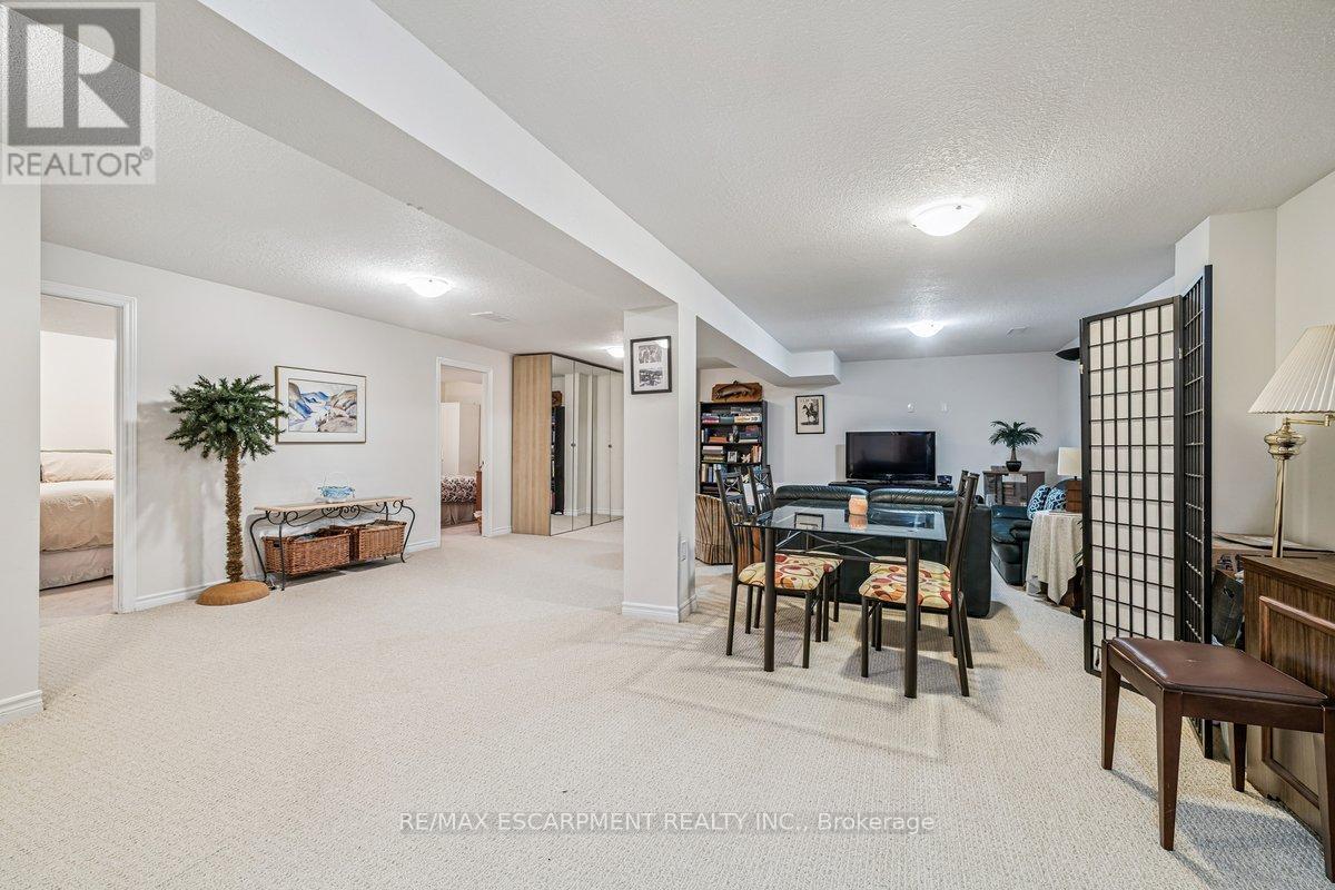 20 Hudson Drive, Haldimand, Ontario  N0A 1E0 - Photo 17 - X12906238