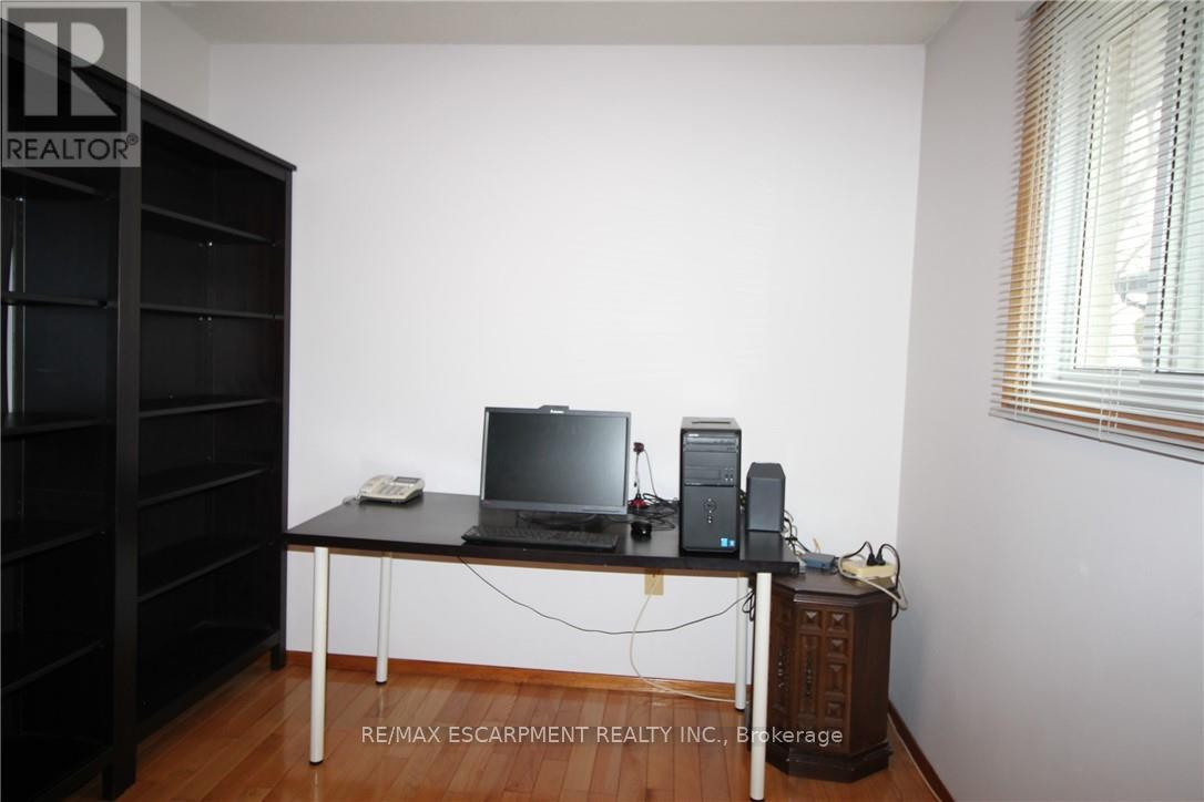 234 Greencedar Drive, Hamilton, Ontario  L9C 6W6 - Photo 17 - X12906272