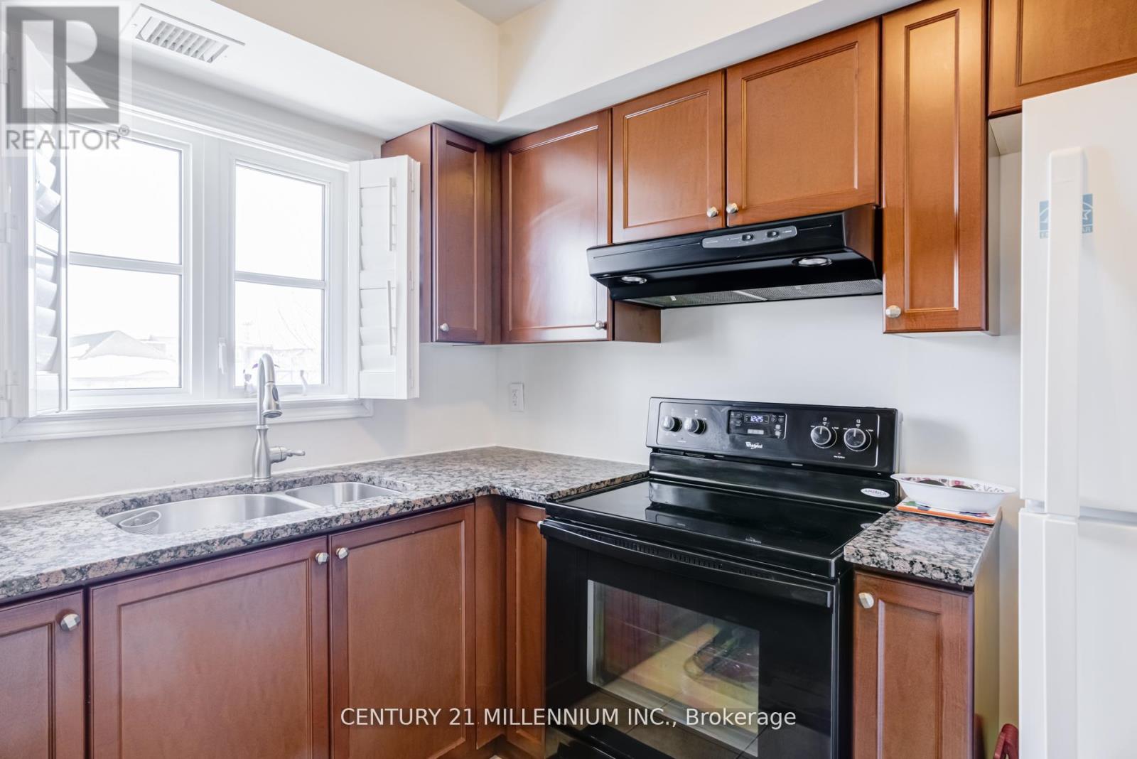 204 - 60 Baycliffe Crescent, Brampton, Ontario  L7A 0Z4 - Photo 24 - W12906198