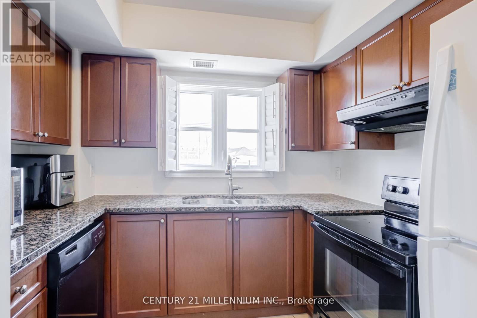 204 - 60 Baycliffe Crescent, Brampton, Ontario  L7A 0Z4 - Photo 23 - W12906198