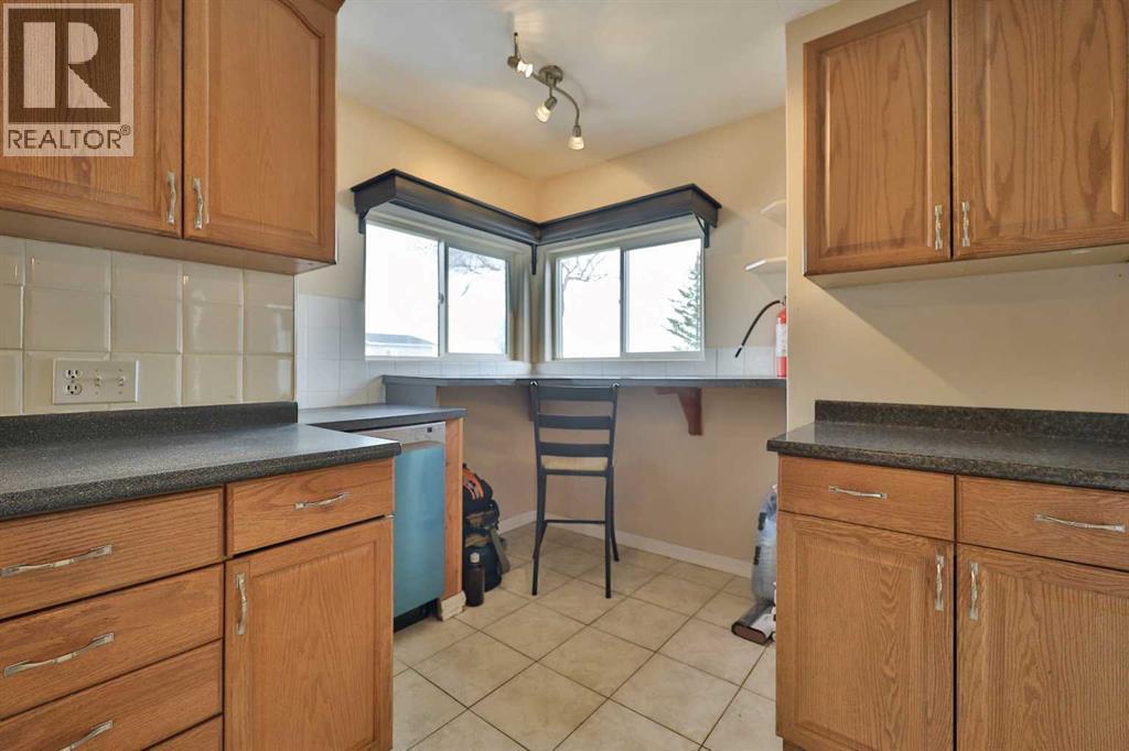 55046 Rr 21-1, Raymond, Alberta  T0K 2S0 - Photo 16 - A2294753