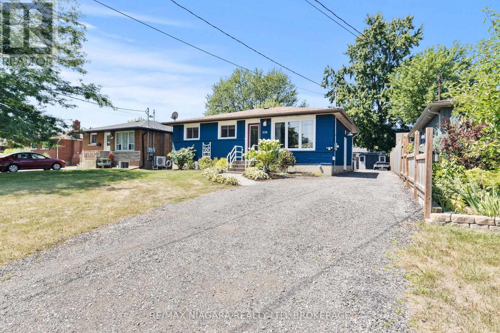 236 Cutress Avenue, Welland, Ontario  L3C 2S8 - Photo 2 - X12906356