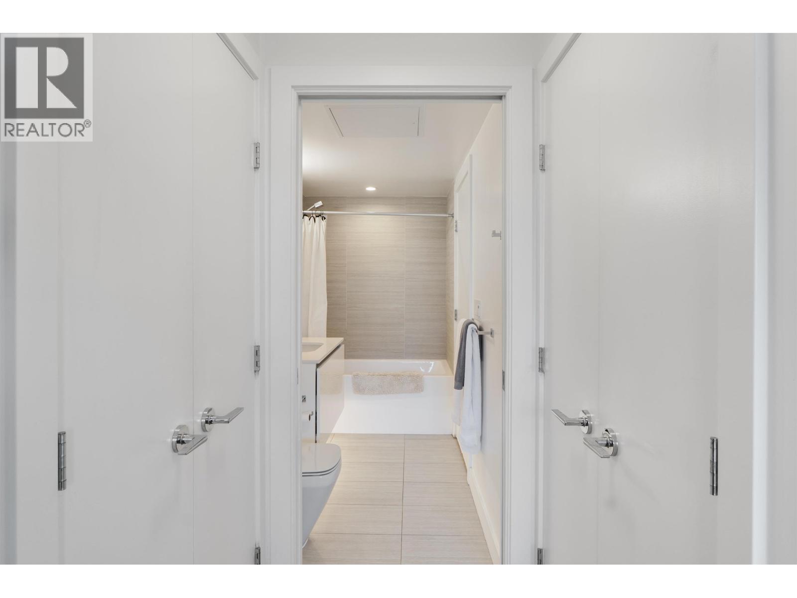 701 5766 Gilbert Road, Richmond, British Columbia  V7C 0G2 - Photo 4 - R3101802