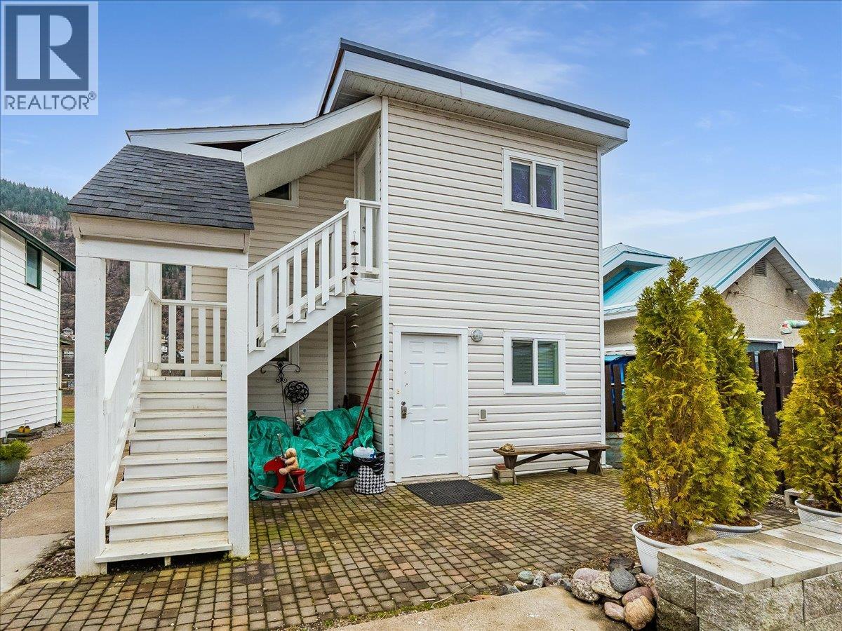 1767 Second Avenue, Trail, British Columbia  V1R 1M6 - Photo 47 - 10380105