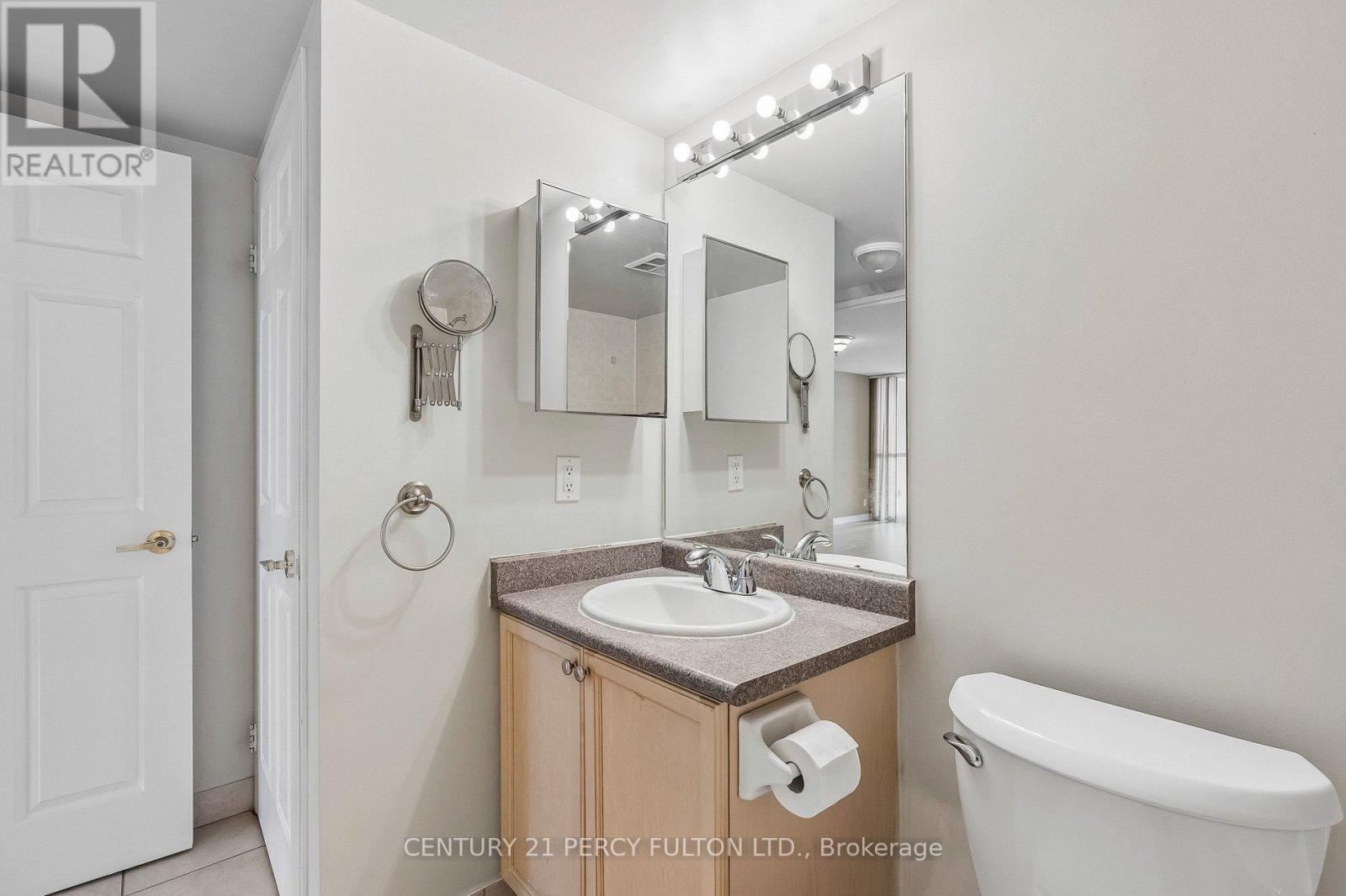 901 - 23 Hollywood Avenue, Toronto (Willowdale East), Ontario  M2N 7L8 - Photo 16 - C12906368