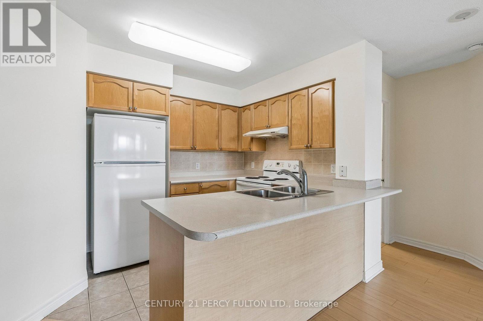 901 - 23 Hollywood Avenue, Toronto (Willowdale East), Ontario  M2N 7L8 - Photo 3 - C12906368