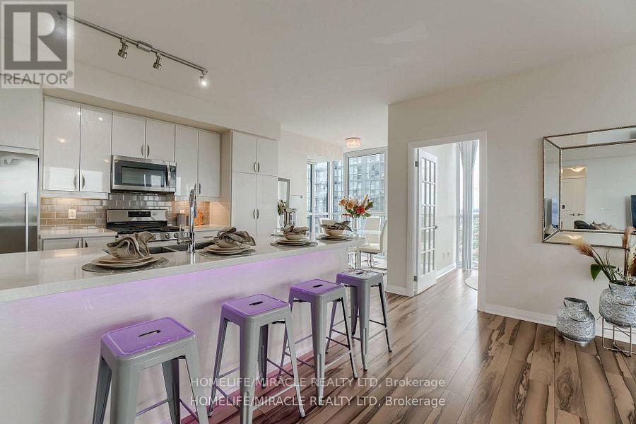 2302 - 55 Eglinton Avenue W, Mississauga, Ontario  L5R 0E4 - Photo 16 - W12905546