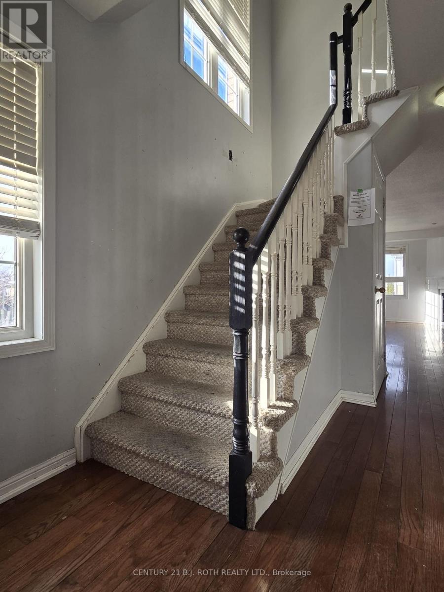 60 Ridwell Street, Barrie (Edgehill Drive), Ontario  L4N 0X2 - Photo 11 - S12906366