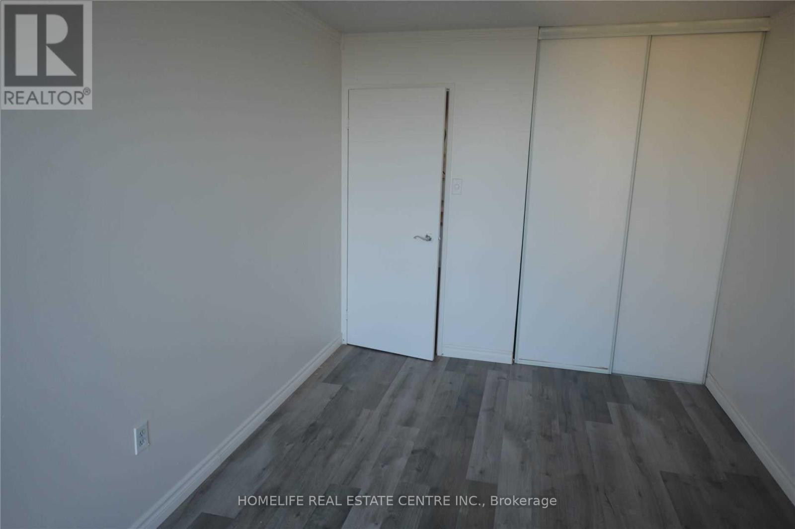 1903 - 17 Knightsbridge Road, Brampton, Ontario L6T 3X9 - Photo 10 - W12906338