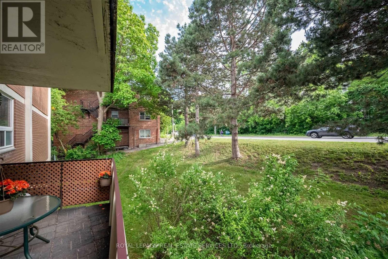 106 - 100 Coe Hill Drive, Toronto, Ontario M6S 3E1 - Photo 9 - W12906342