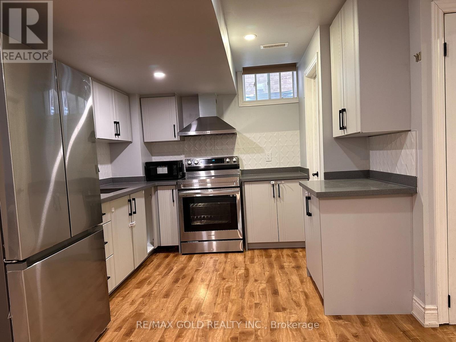 25 Junetown Circle, Brampton, Ontario  L6X 0X7 - Photo 10 - W12906344