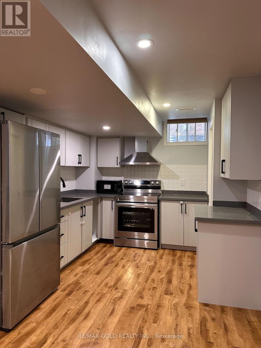 25 Junetown Circle, Brampton, Ontario  L6X 0X7 - Photo 9 - W12906344