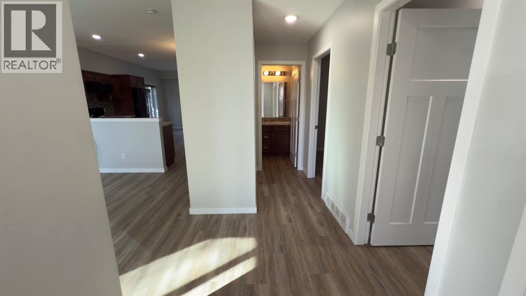 501 5 Street W, Hanna, Alberta  T0J 1P0 - Photo 6 - A2295220