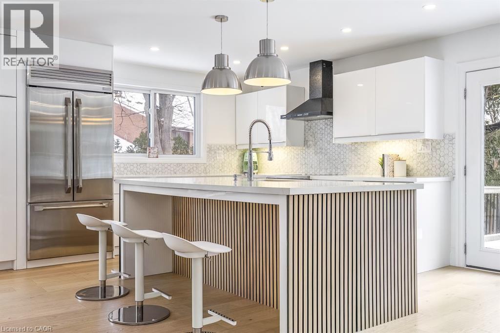 625 Sir Richard's Road, Mississauga, Ontario  L5C 1A3 - Photo 9 - 40813668