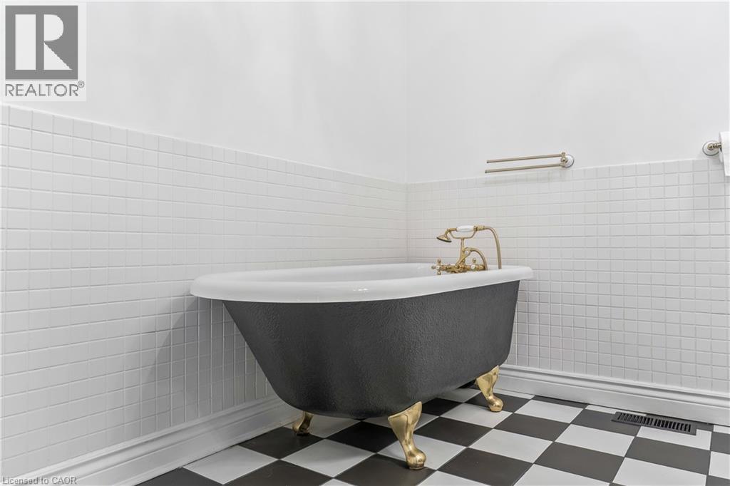 625 Sir Richard's Road, Mississauga, Ontario  L5C 1A3 - Photo 33 - 40813668