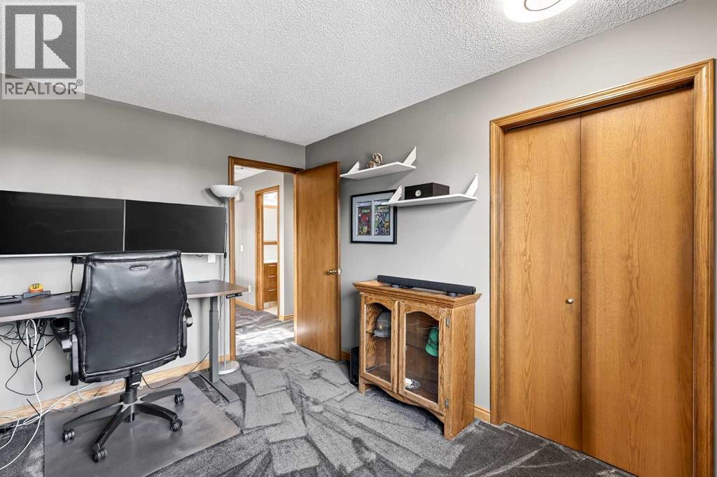 5027 Norris Road NW, Calgary, Alberta  T2K 5R6 - Photo 32 - A2293197