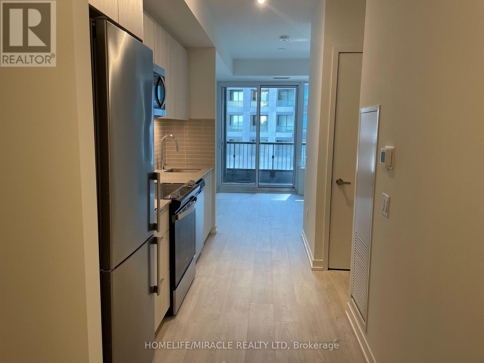 306w - 3 Rosewater Street, Richmond Hill (South Richvale), Ontario  L4C 5T6 - Photo 5 - N12906180