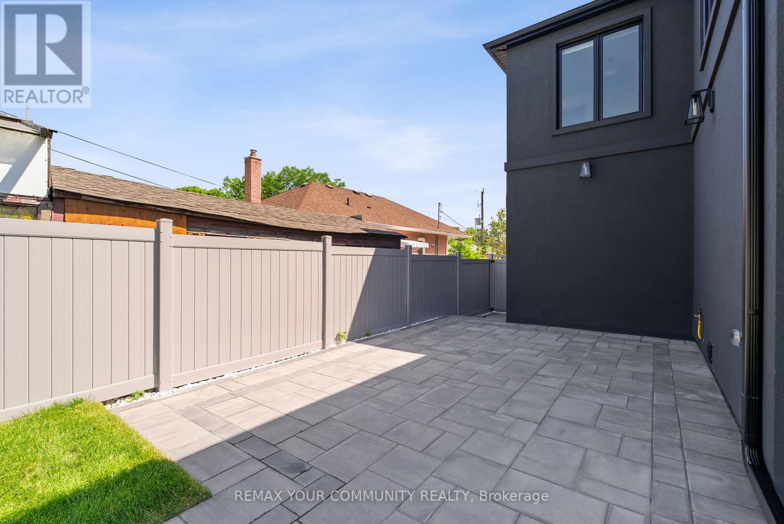 14 Ranwood Drive, Toronto, Ontario M9N 3E9 - Photo 48 - W12760756