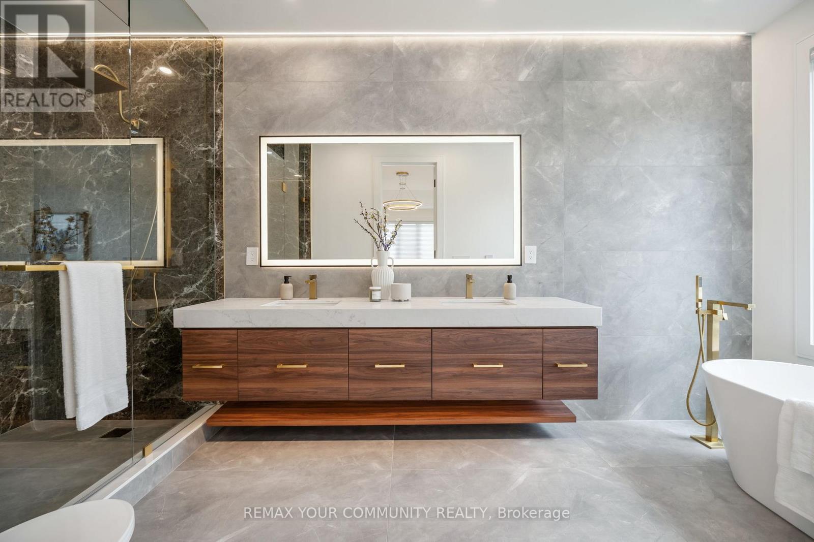 14 Ranwood Drive, Toronto, Ontario M9N 3E9 - Photo 25 - W12760756