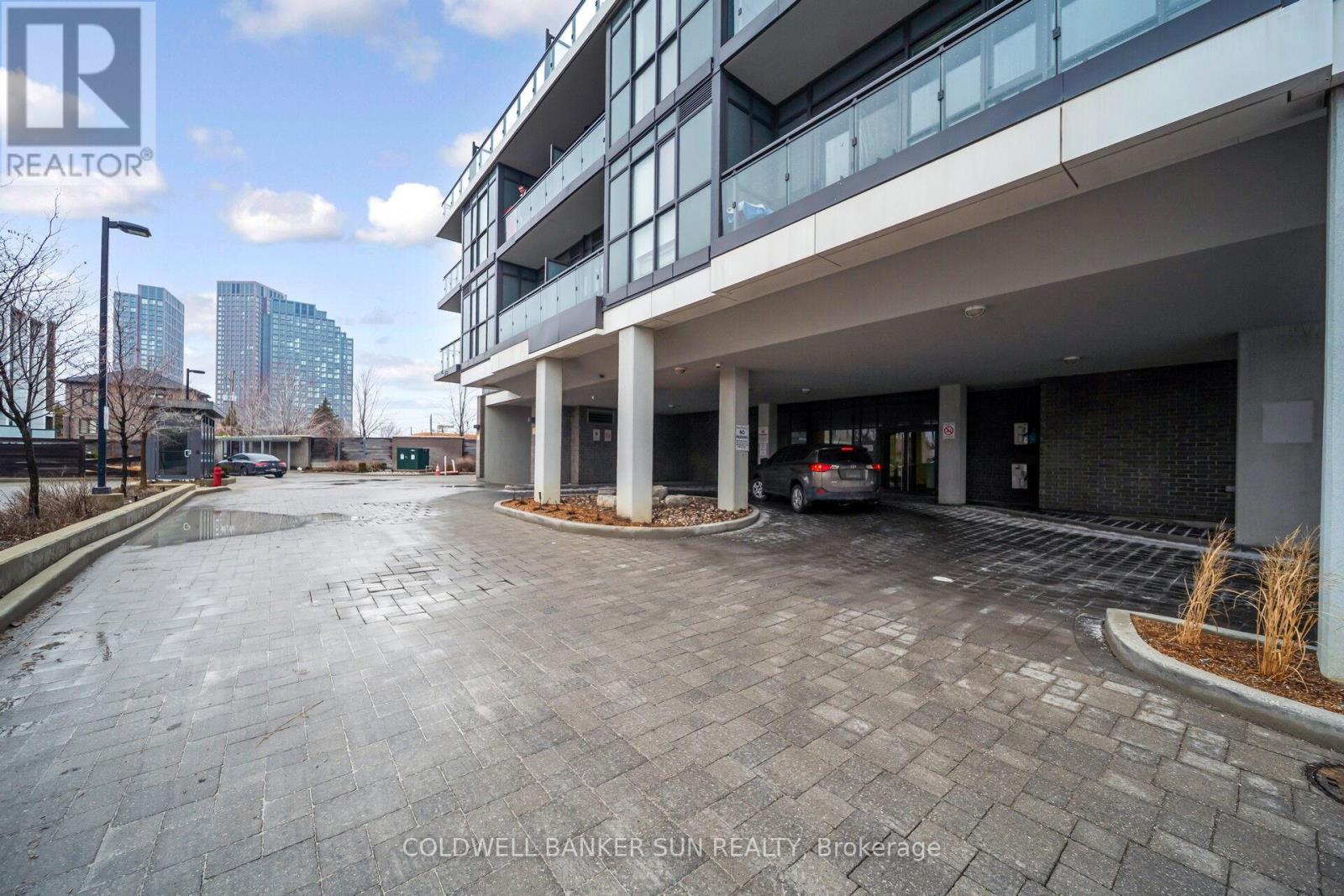 413 - 16 Mcadam Avenue, Toronto, Ontario  M6A 0B9 - Photo 5 - W12906226