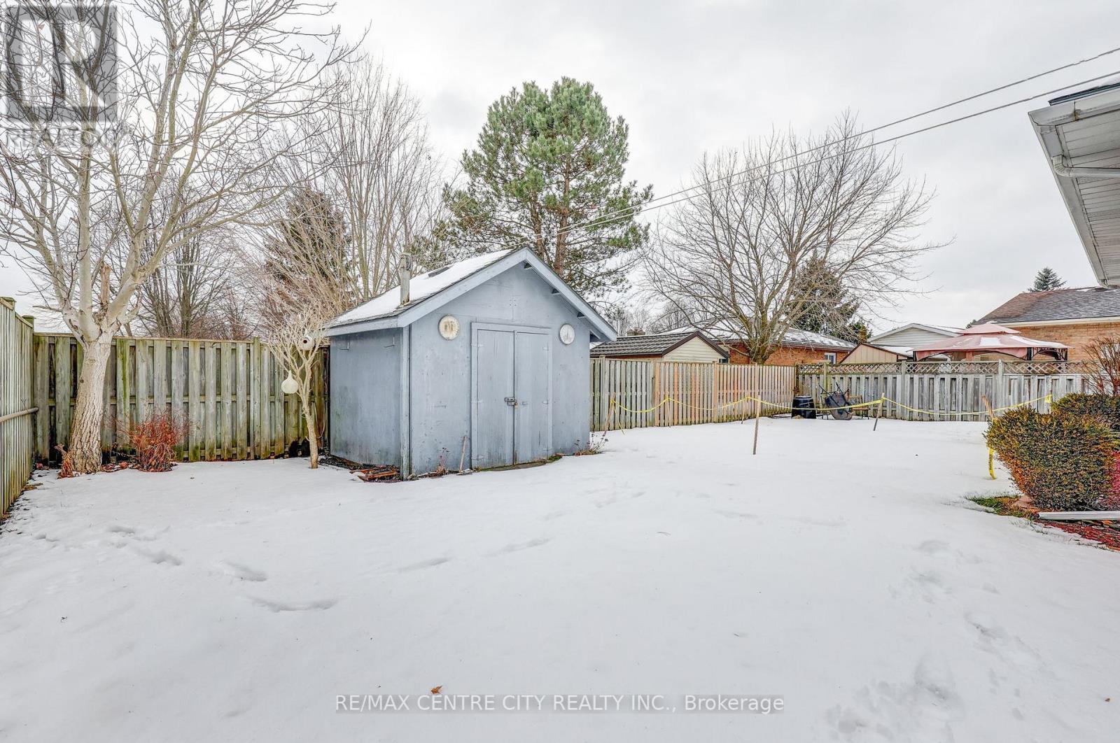 Photo 4 of 29 for 95 Dufferin Street