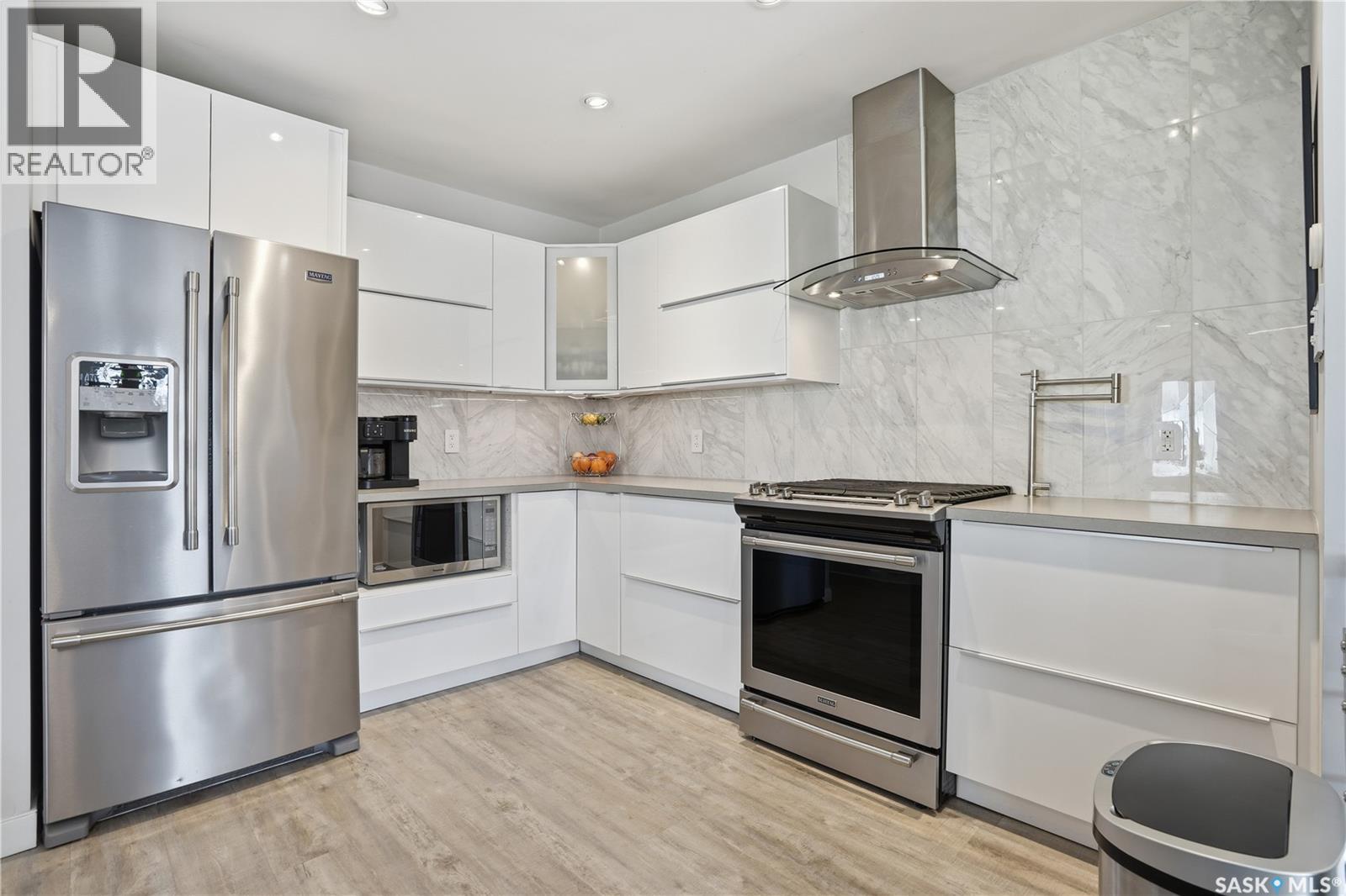 205 Hall Street E, Moose Jaw, Saskatchewan  S6H 0V1 - Photo 15 - SK030898