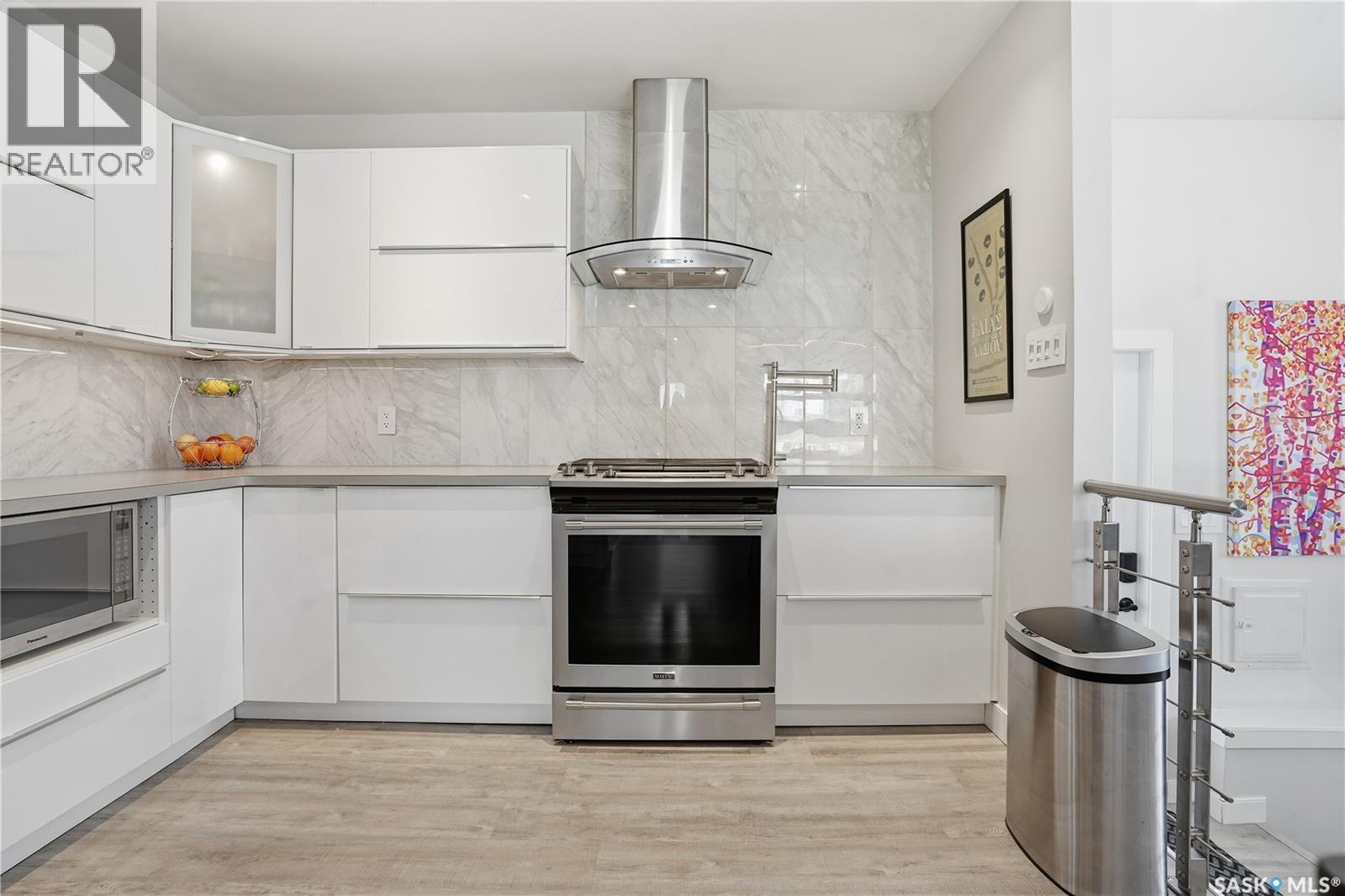 205 Hall Street E, Moose Jaw, Saskatchewan  S6H 0V1 - Photo 14 - SK030898