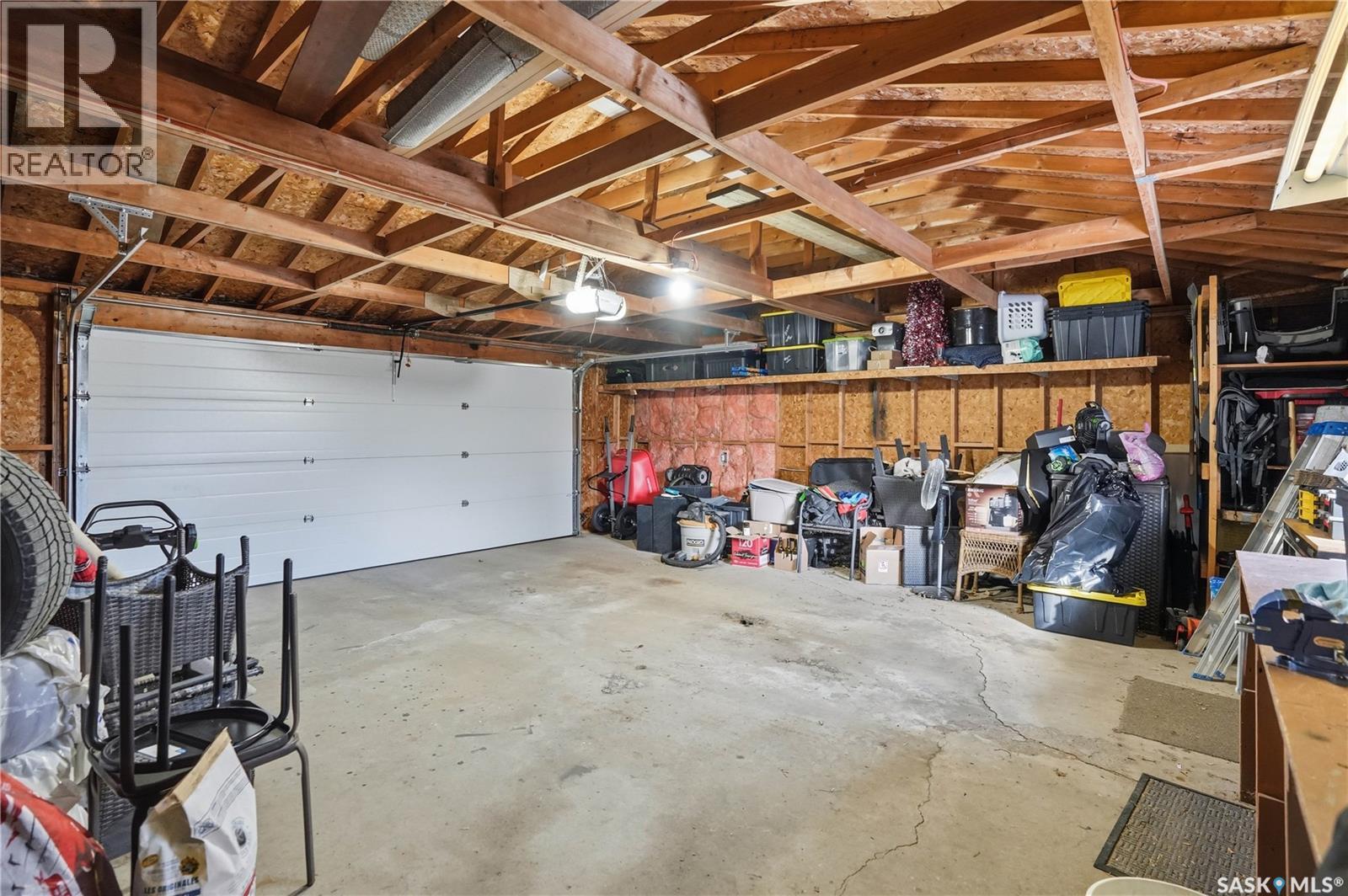 205 Hall Street E, Moose Jaw, Saskatchewan  S6H 0V1 - Photo 44 - SK030898